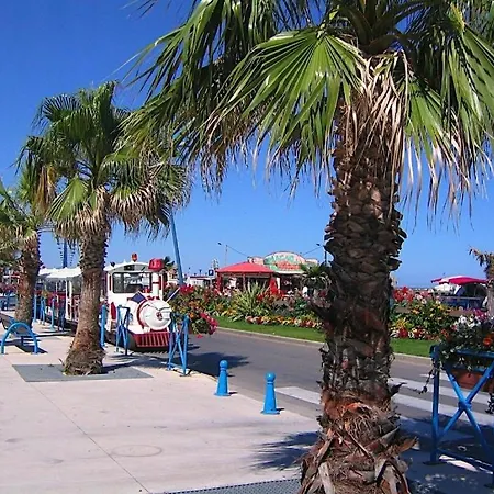 Face Pierre La 2br203 アパート